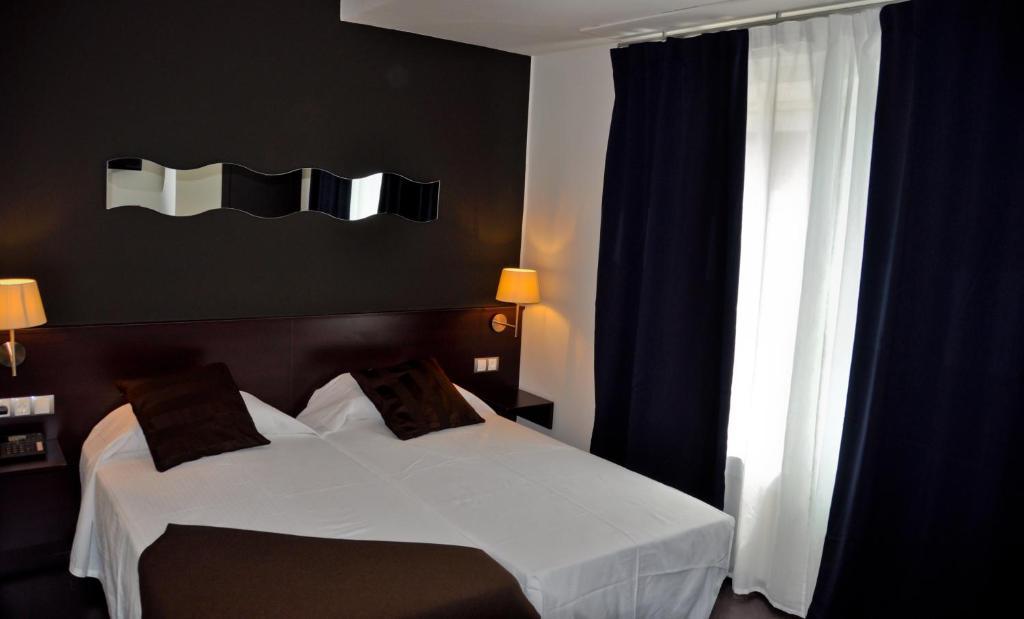 Hostal La Rotonda Ourense Rom bilde