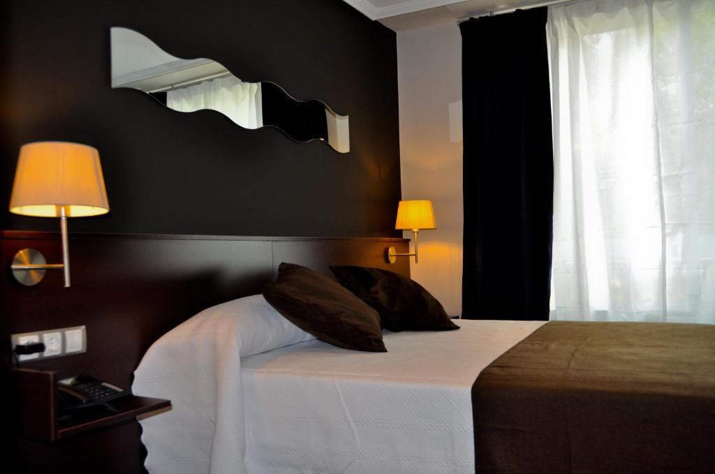 Hostal La Rotonda Ourense Rom bilde